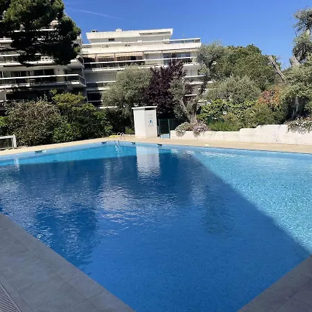Juan Les Pins, 1 Piece, 4 Personnes - Fr-1-252-189 Appartement